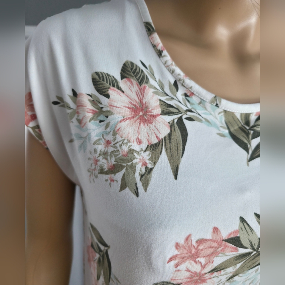 2/20$ Ardene Pastel Floral Top, Soft Girl / Coquette Aesthetic - size L - Picture 6 of 13